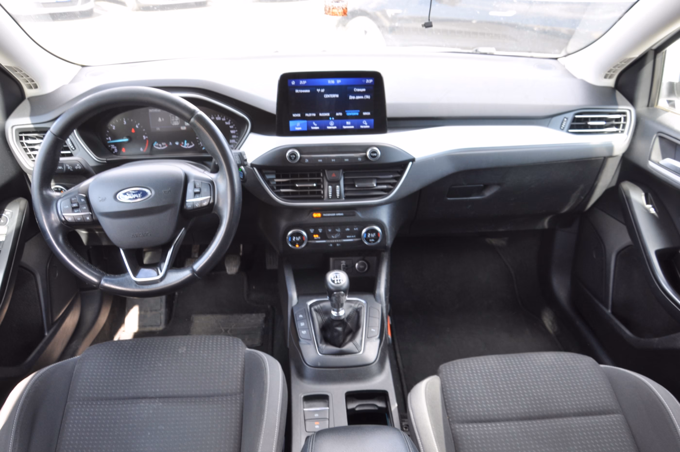Ford Focus фото 7