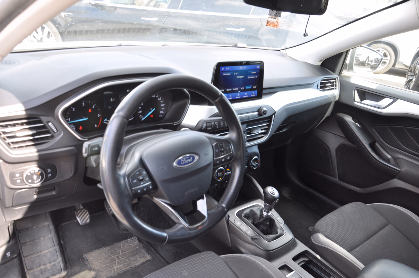 Ford Focus фото 12