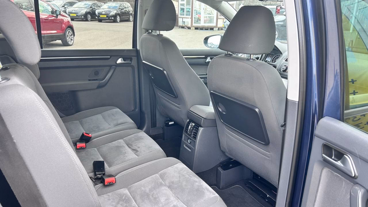 Volkswagen Touran фото 23