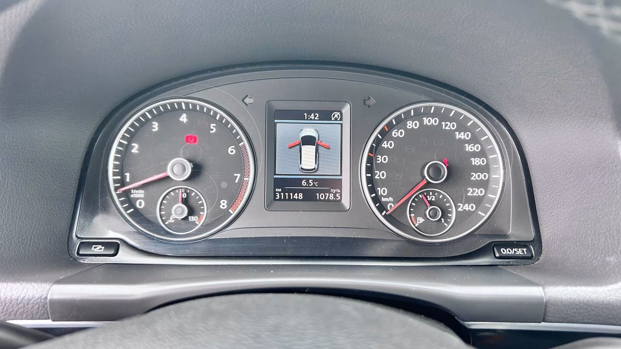 Volkswagen Touran фото 12