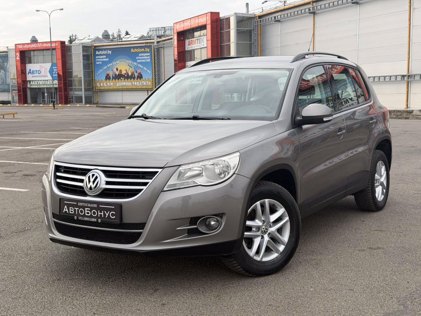 Volkswagen Tiguan фото 2