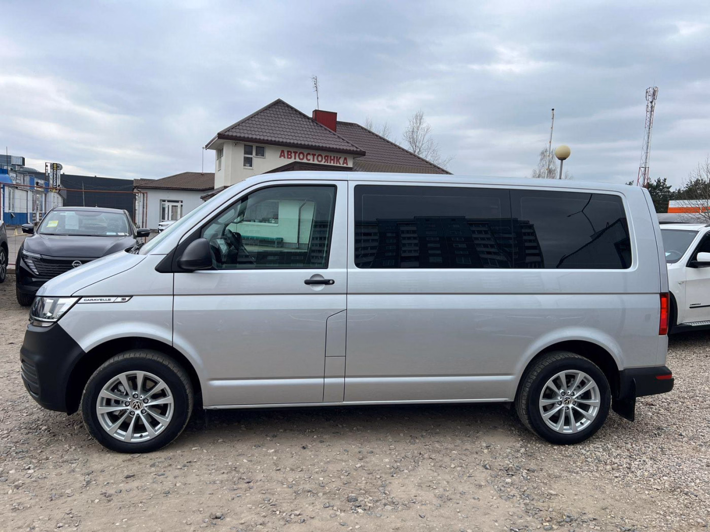Volkswagen Caravelle фото 4