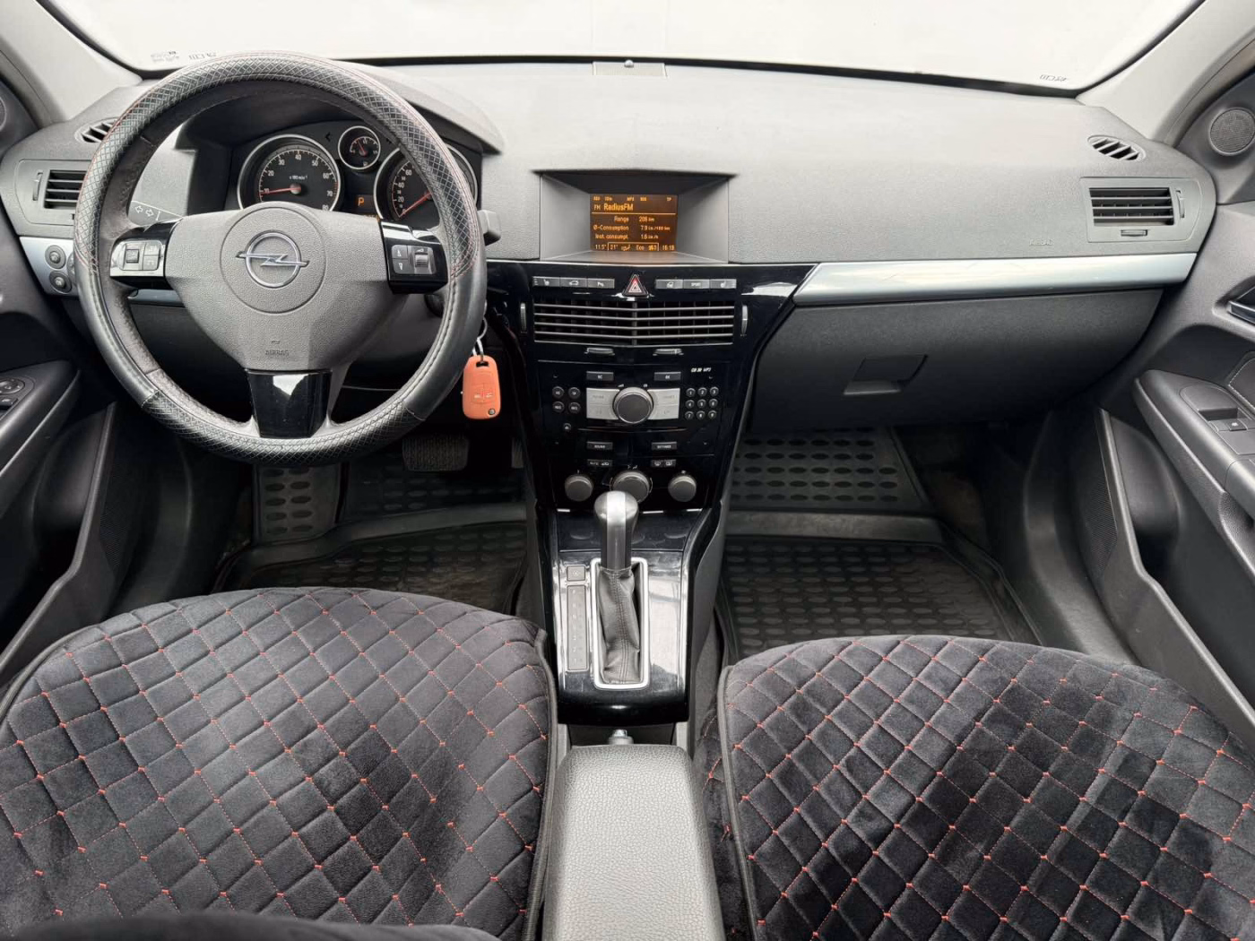 Opel Astra фото 11