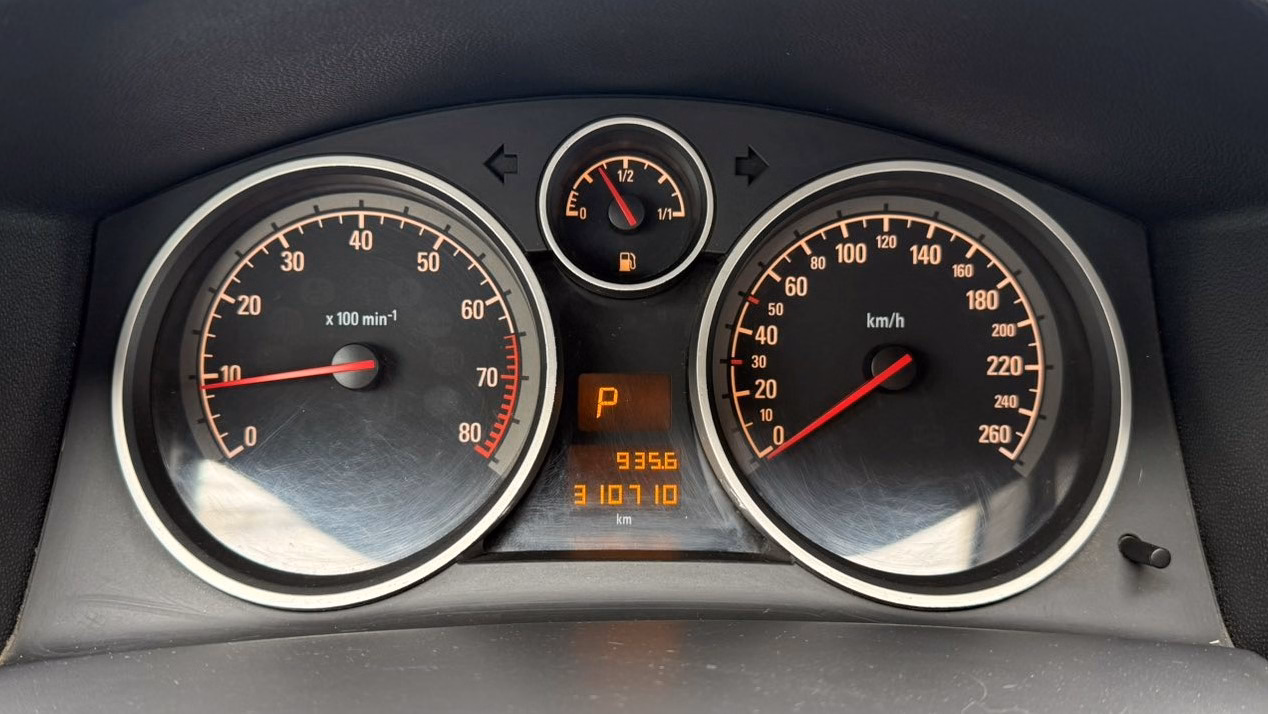 Opel Astra фото 10