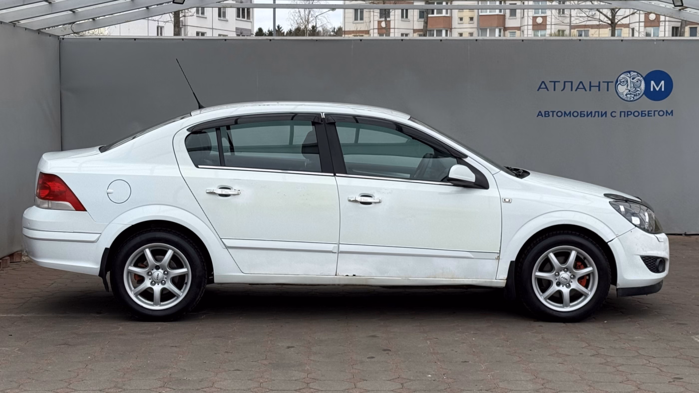Opel Astra фото 5
