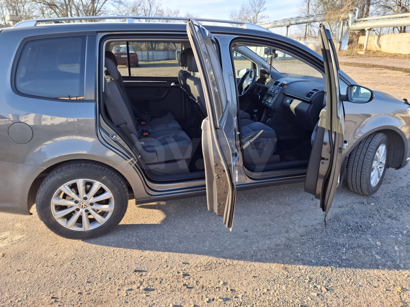 Volkswagen Touran фото 9