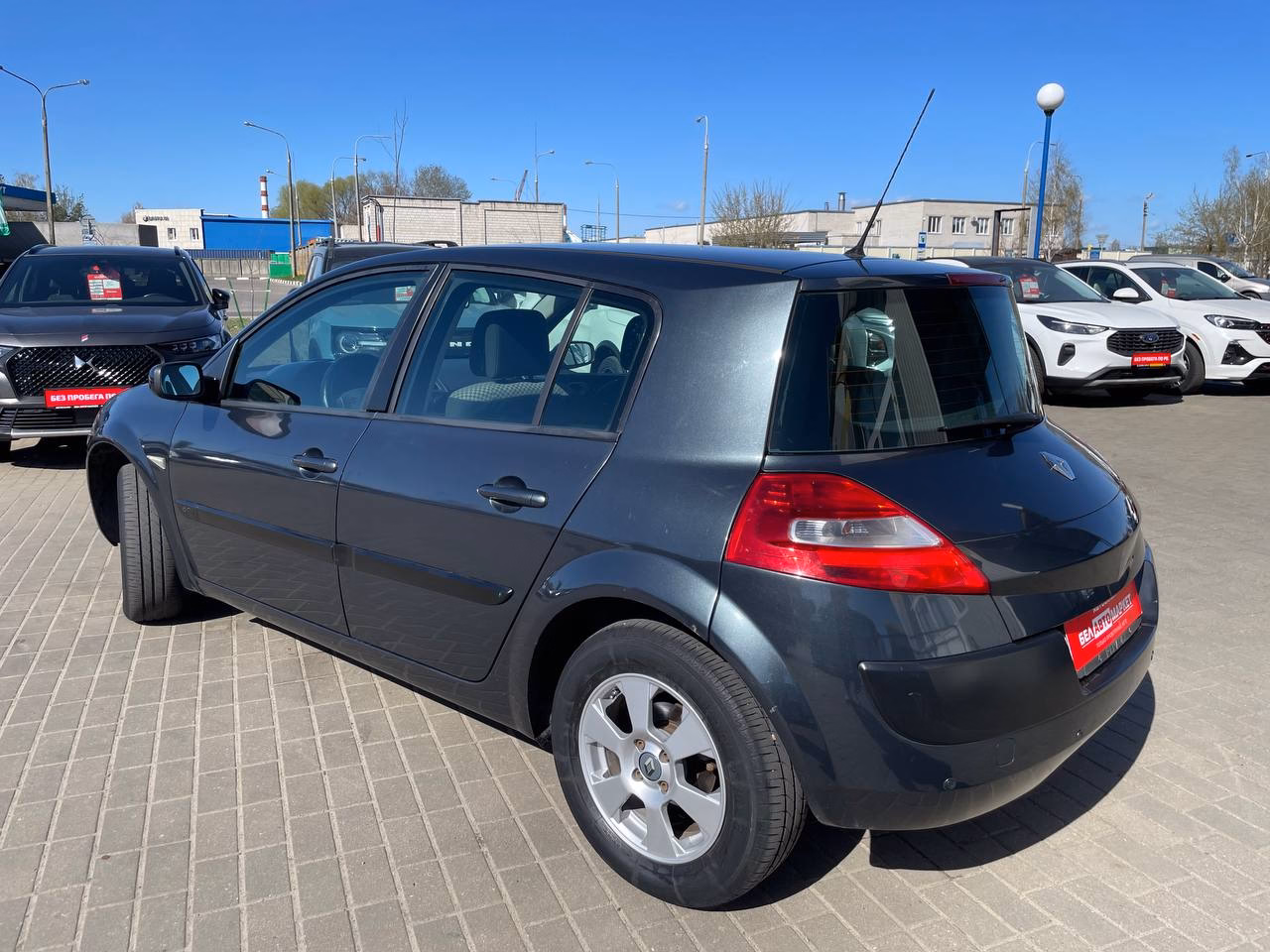 Renault Megane фото 7