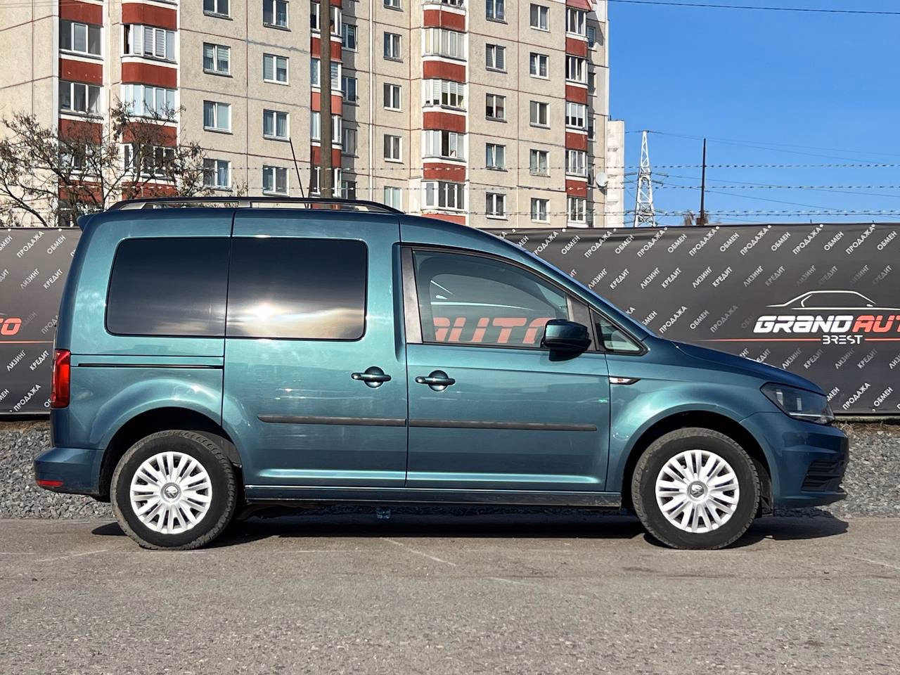 Volkswagen Caddy фото 6