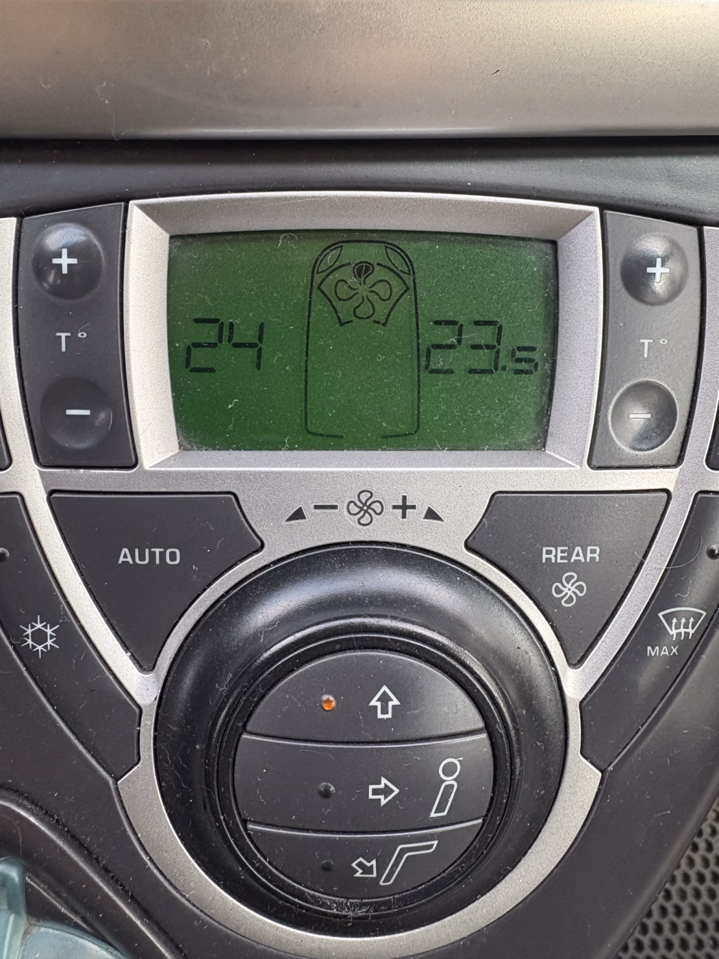 Peugeot 807 фото 8
