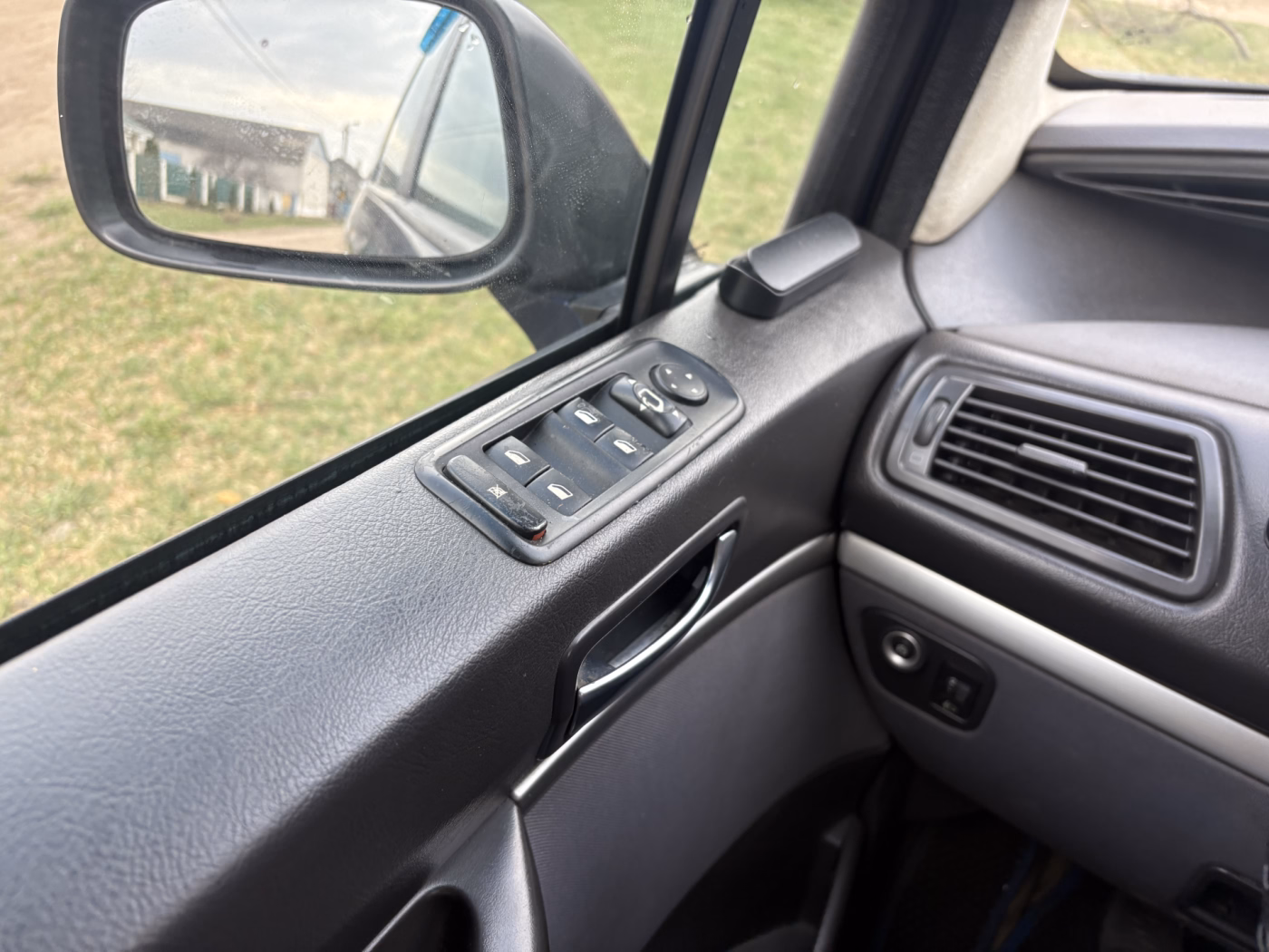 Peugeot 807 фото 9