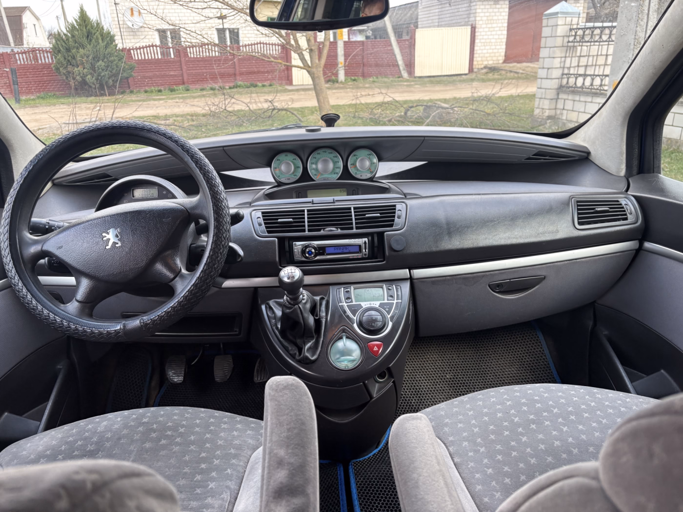Peugeot 807 фото 6