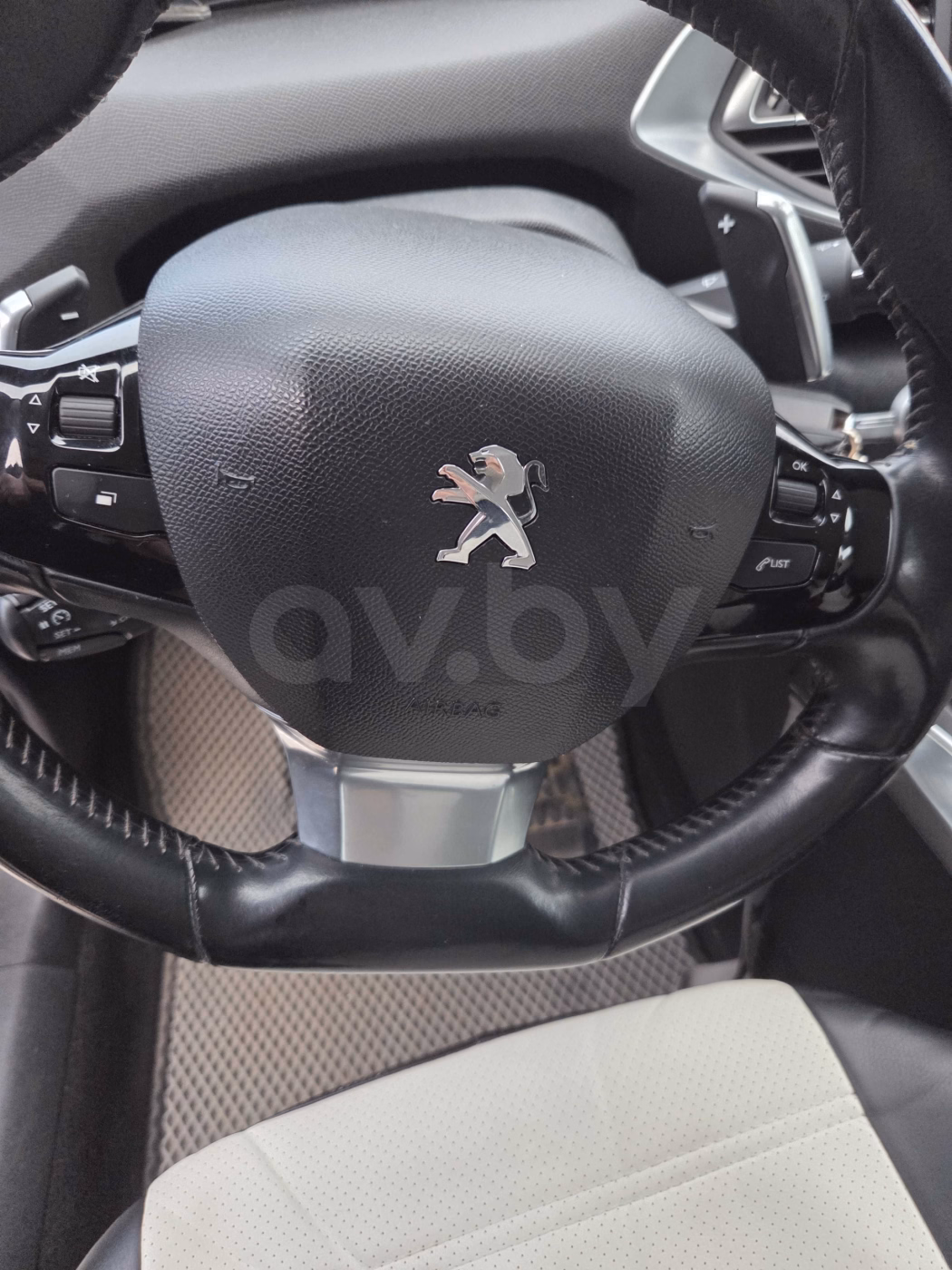 Peugeot 308 фото 3