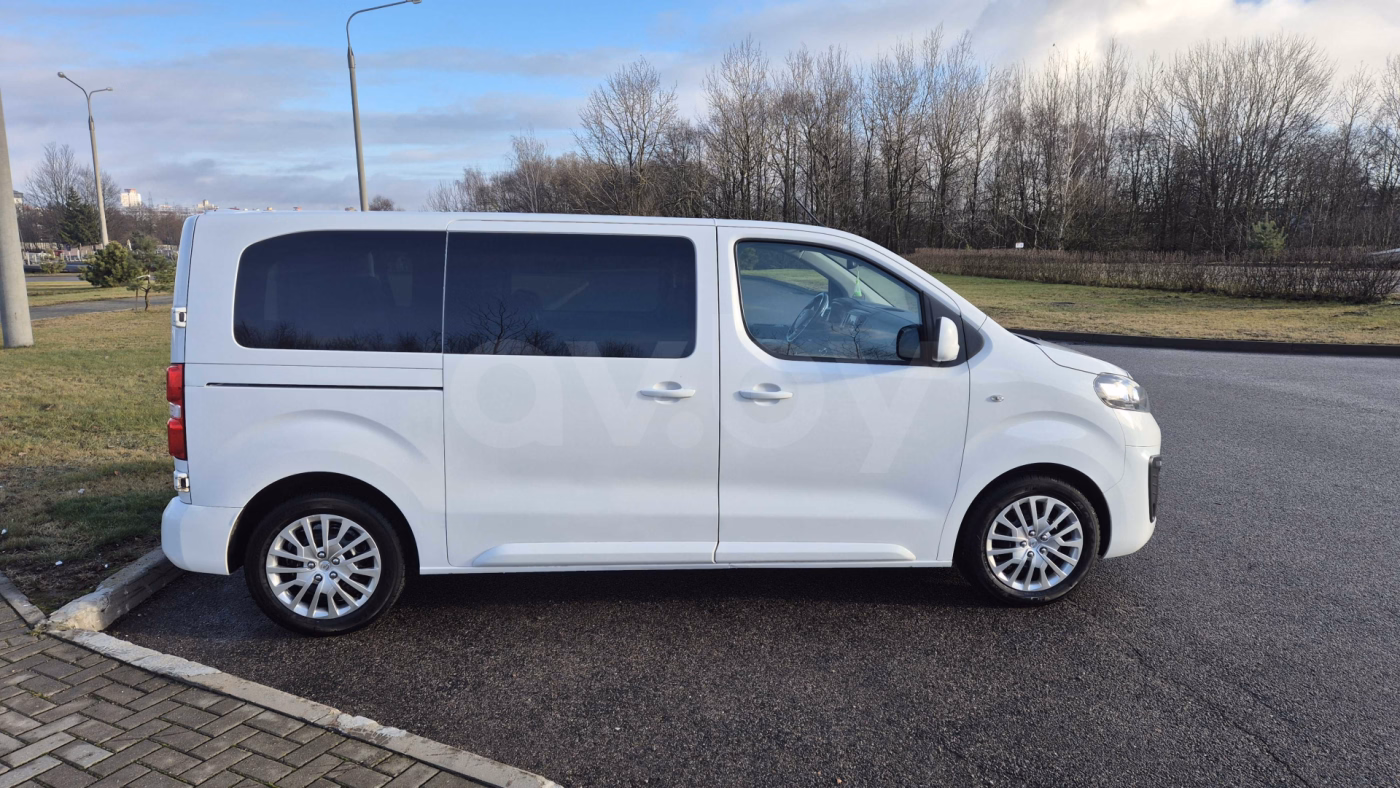 Opel Zafira Life фото 7