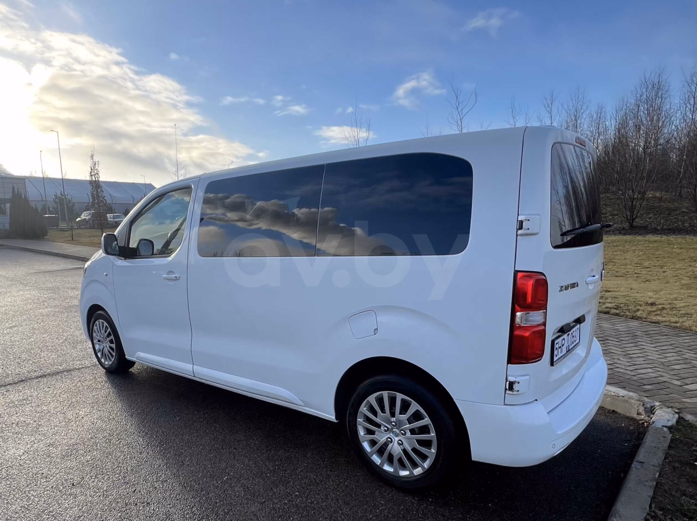 Opel Zafira Life фото 3