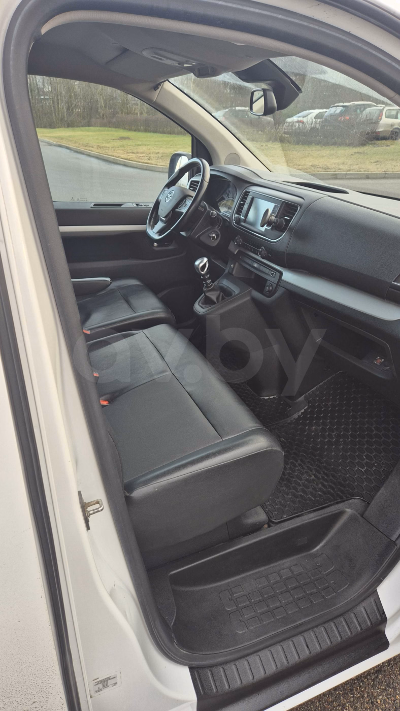 Opel Zafira Life фото 14