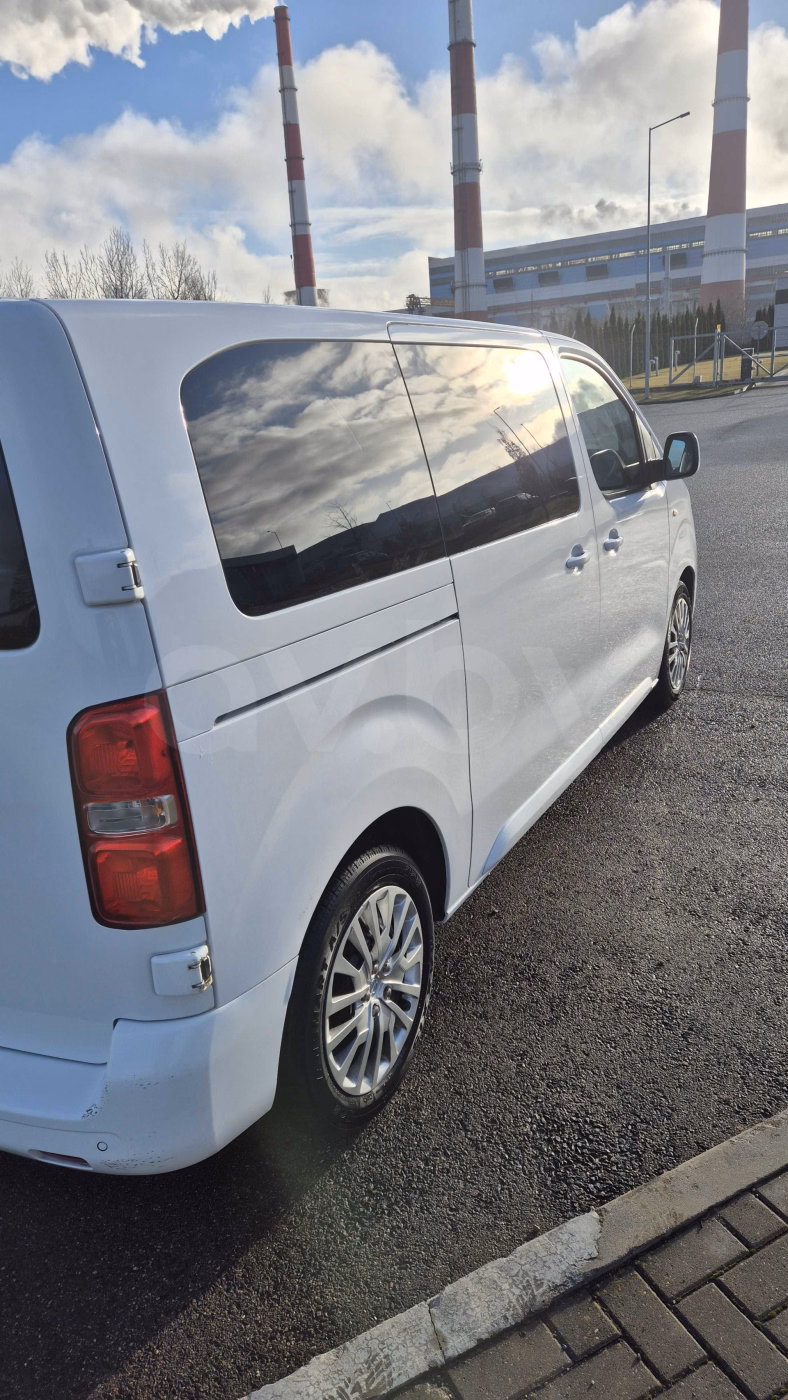 Opel Zafira Life фото 6