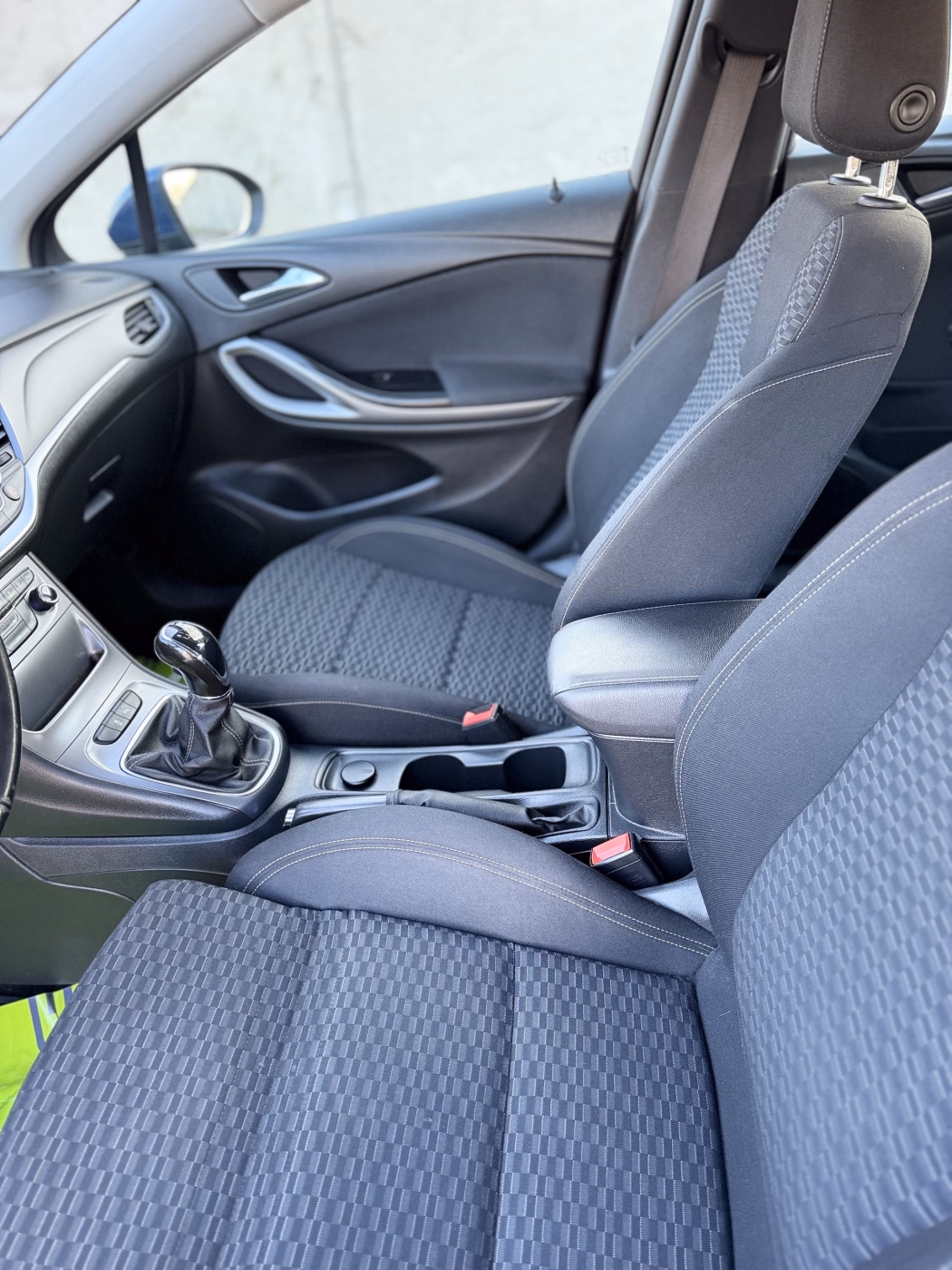 Opel Astra фото 11