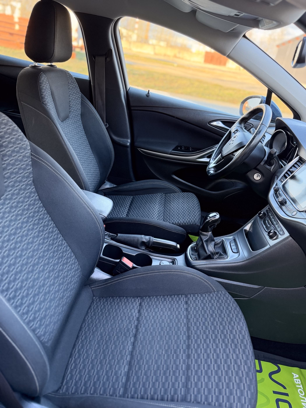 Opel Astra фото 10
