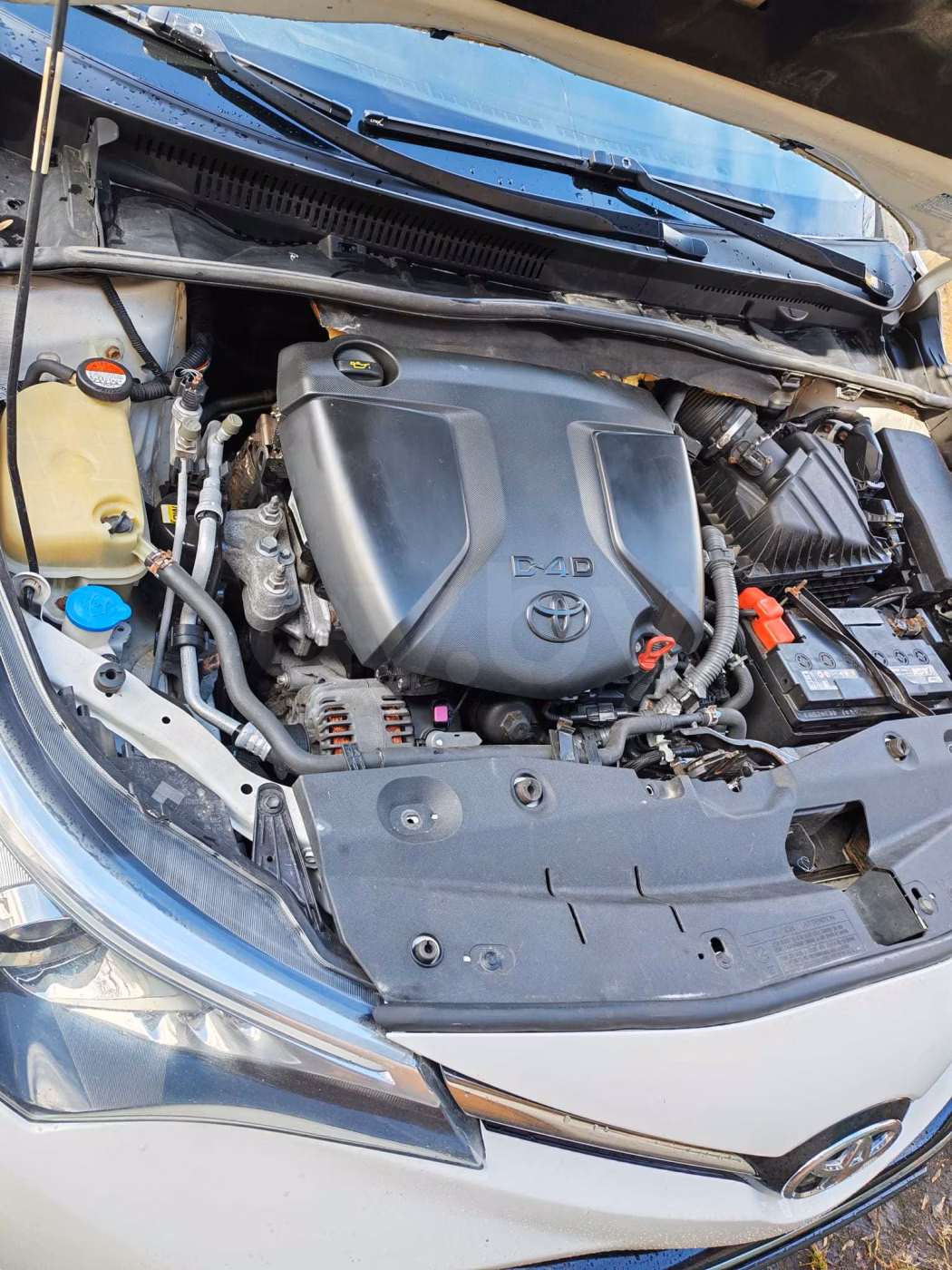 Toyota Avensis фото 17