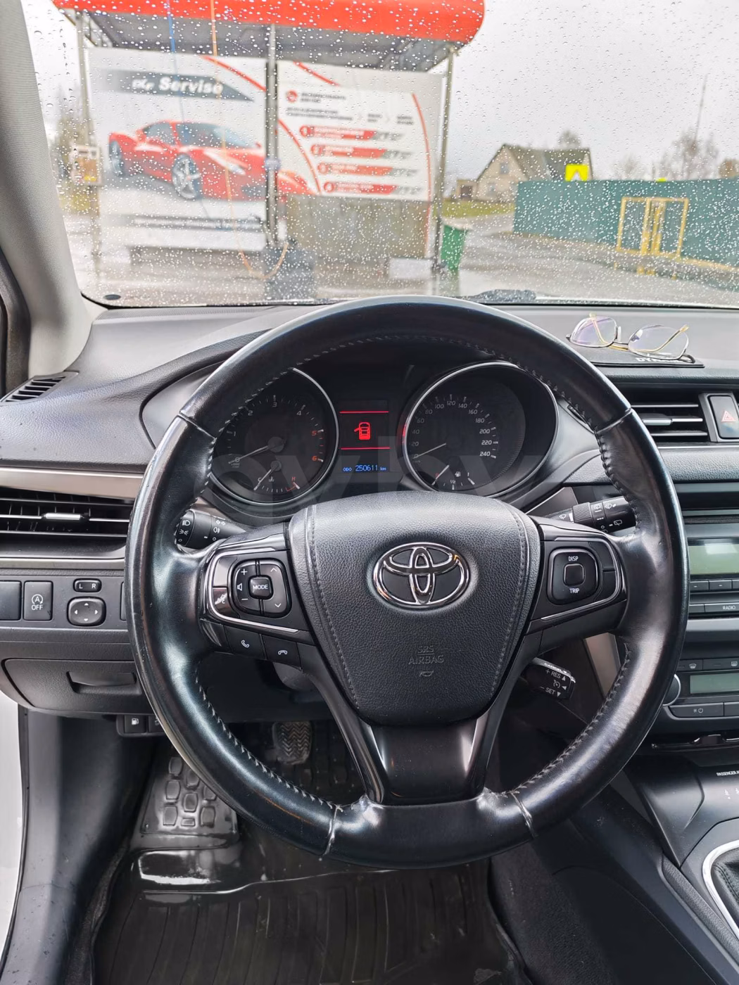 Toyota Avensis фото 14