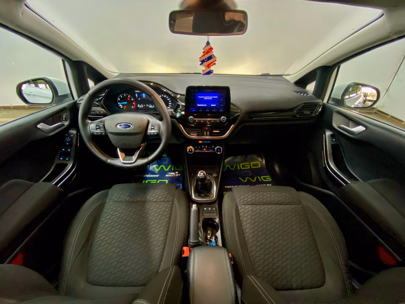 Ford Fiesta фото 12