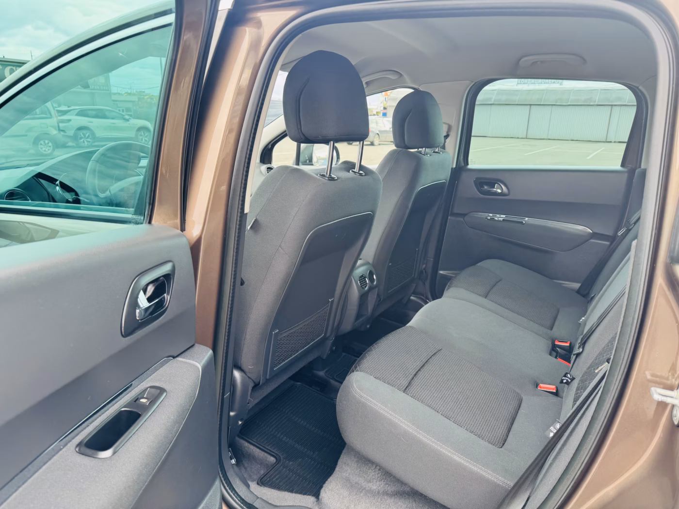 Peugeot 3008 фото 6