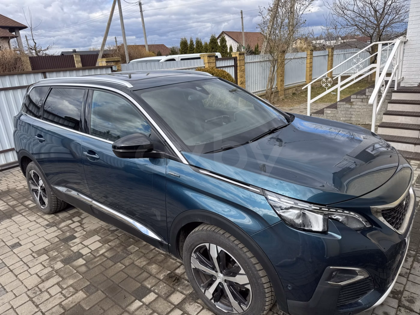 Peugeot 5008 фото 3