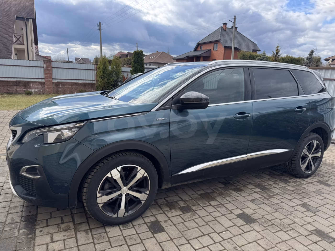 Peugeot 5008 фото 2