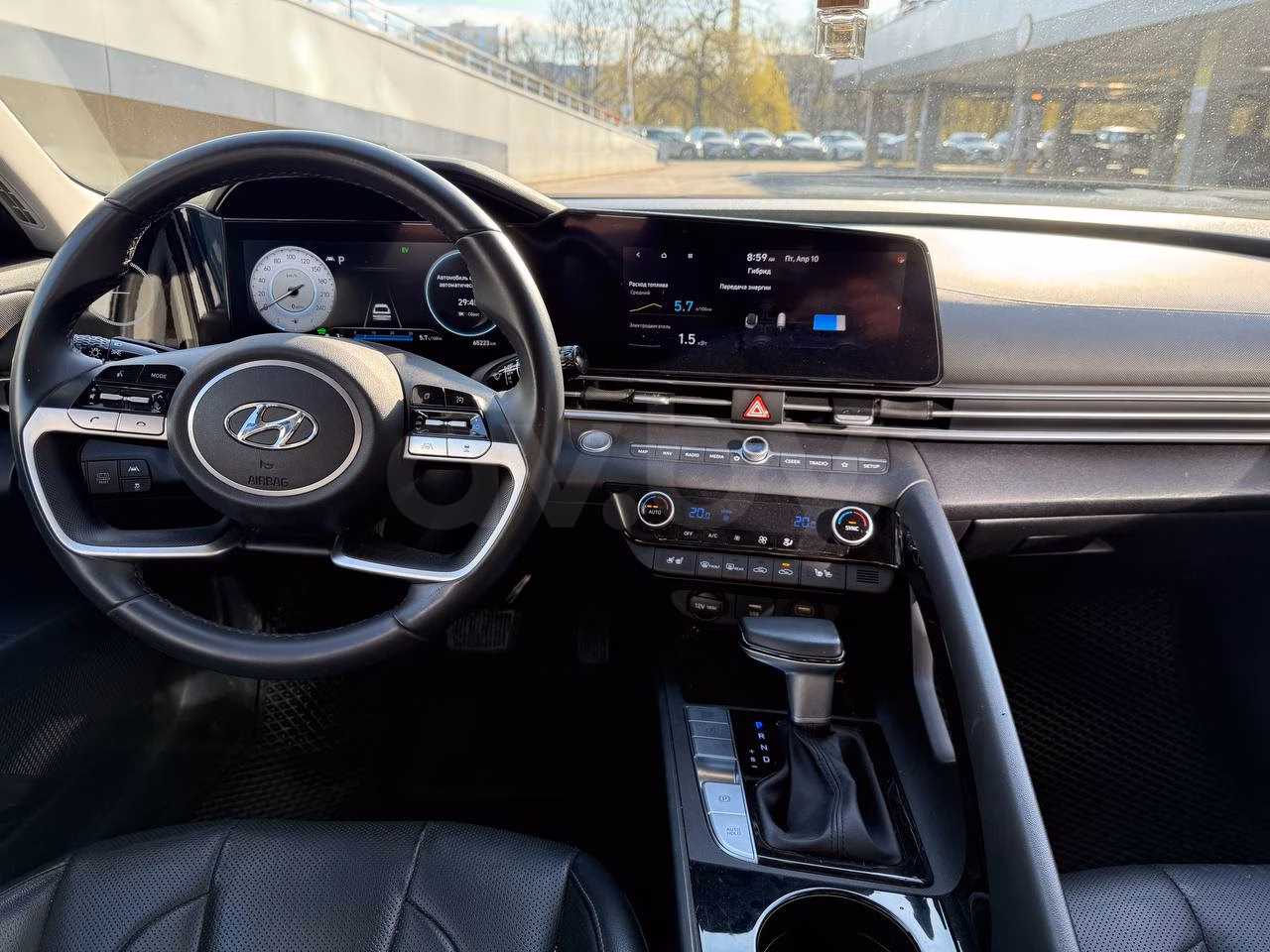 Hyundai Elantra фото 9