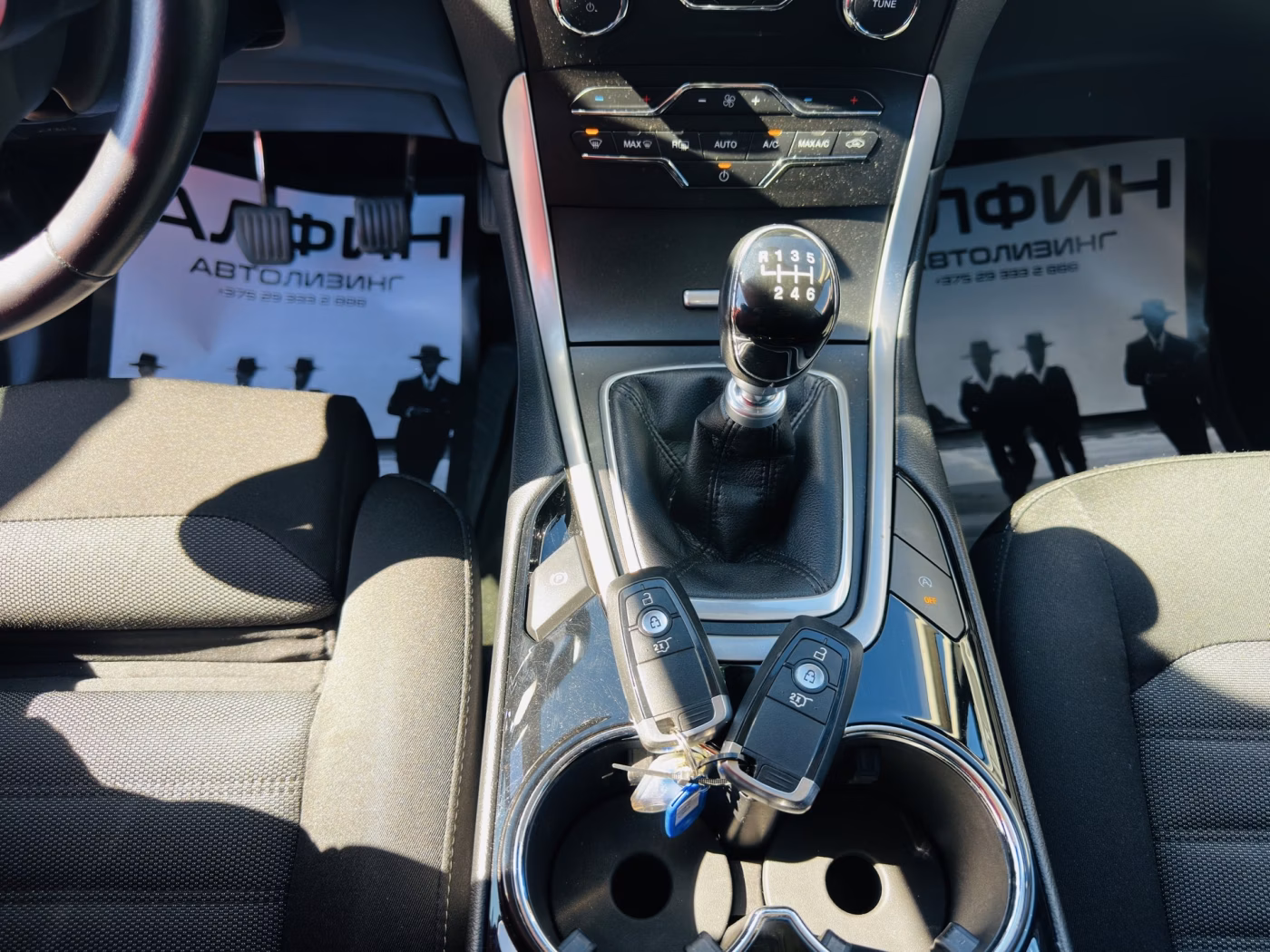 Ford S-MAX фото 16