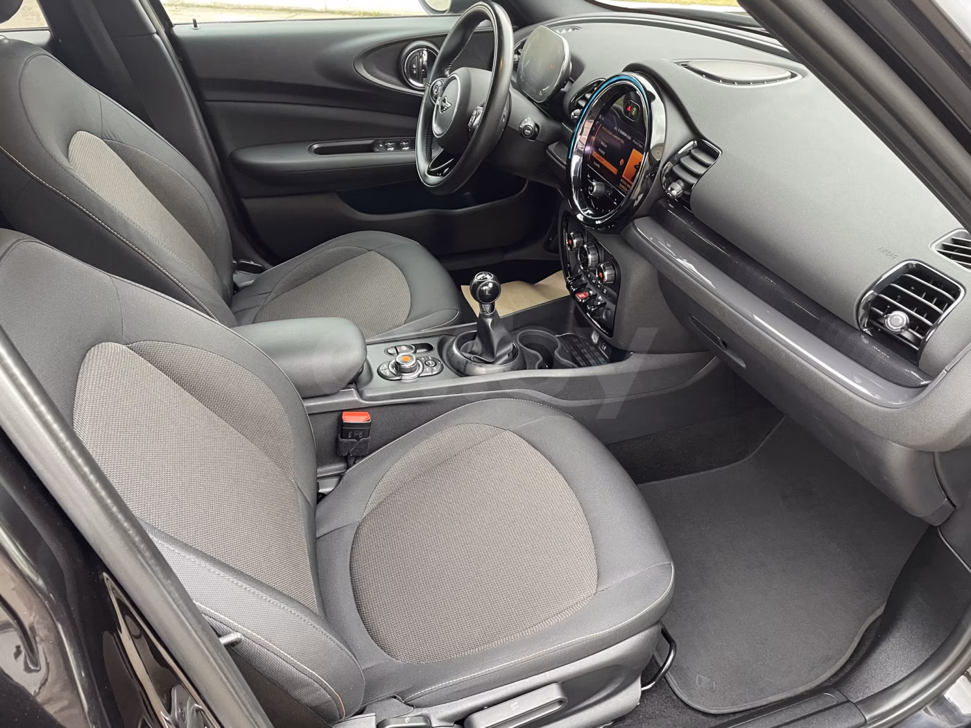 MINI Clubman фото 16