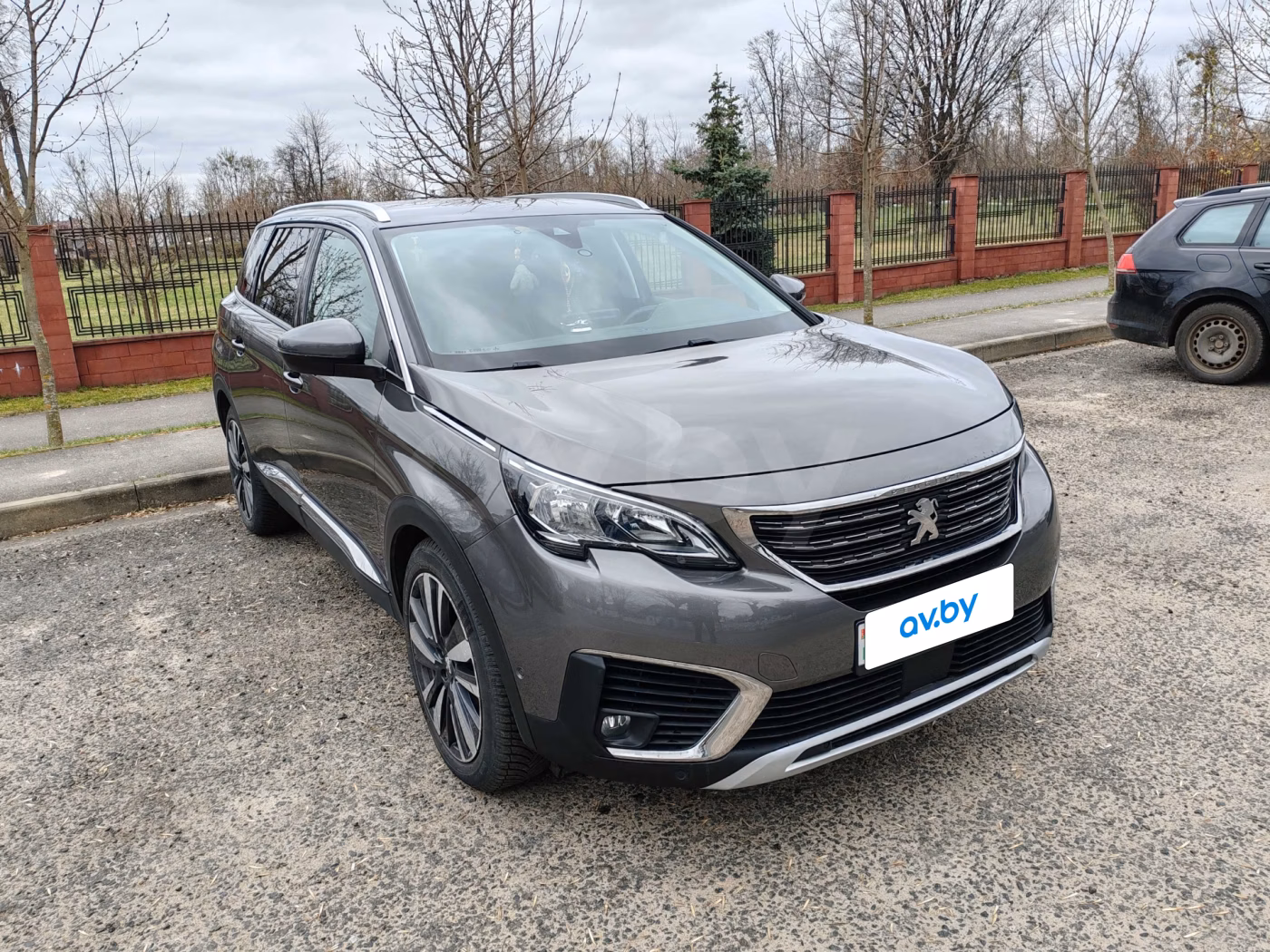 Peugeot 5008 фото 3