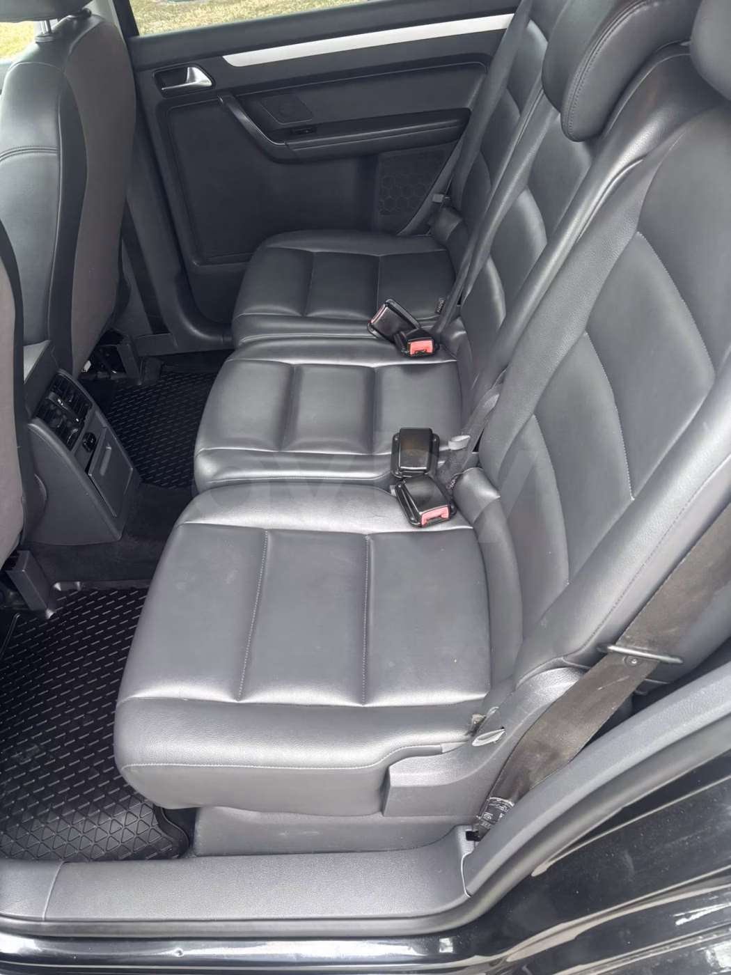 Volkswagen Touran фото 10