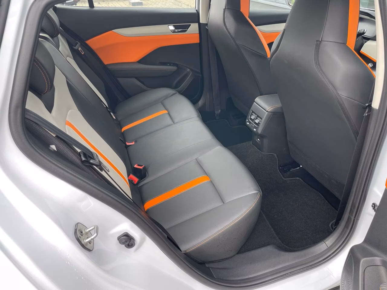 Dongfeng Aeolus Shine фото 18