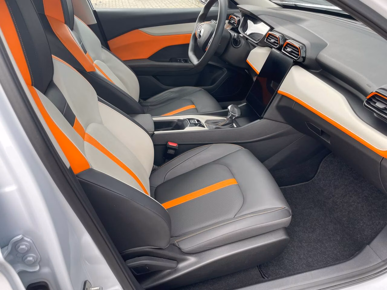 Dongfeng Aeolus Shine фото 16
