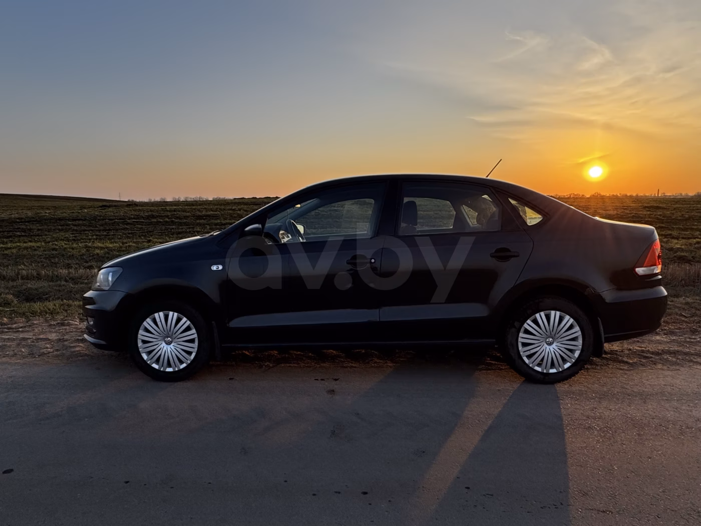 Volkswagen Polo Sedan фото 3