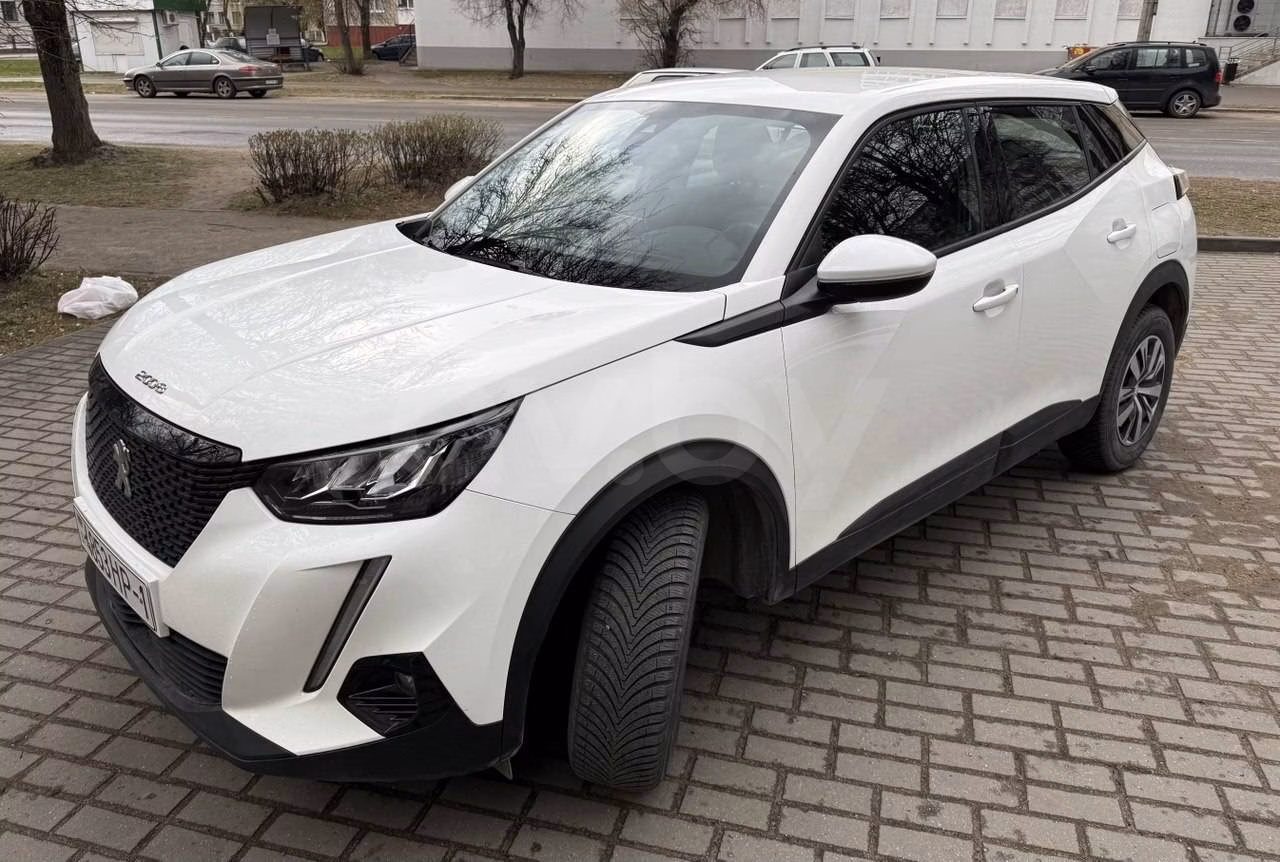 Peugeot 2008 фото 11