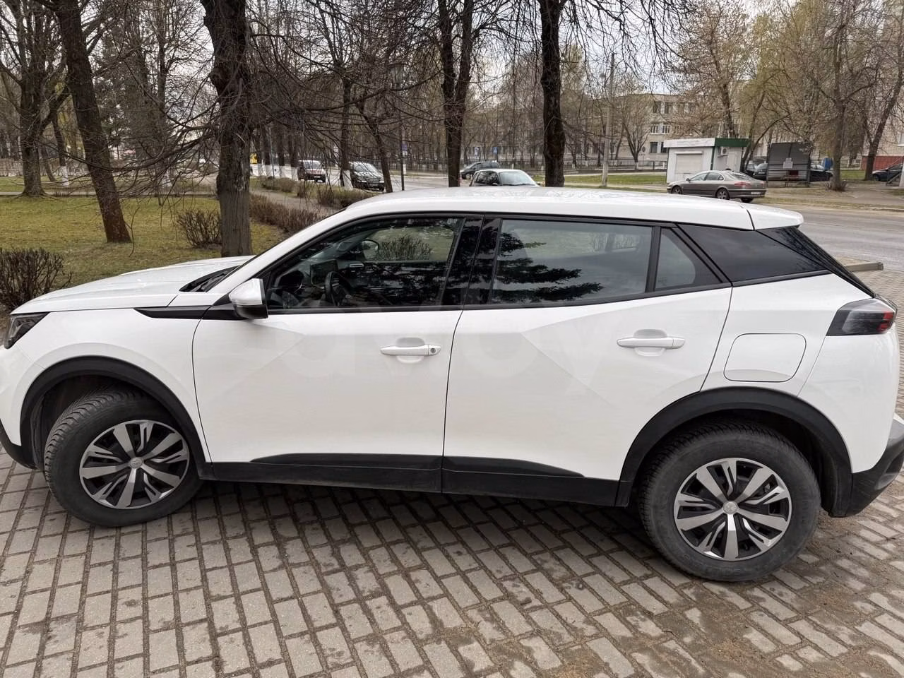 Peugeot 2008 фото 12
