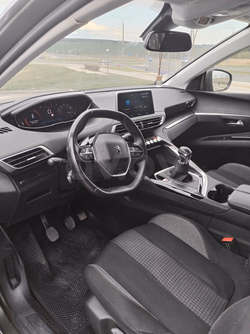 Peugeot 5008 фото 22