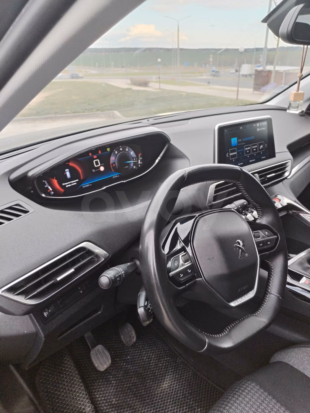Peugeot 5008 фото 12