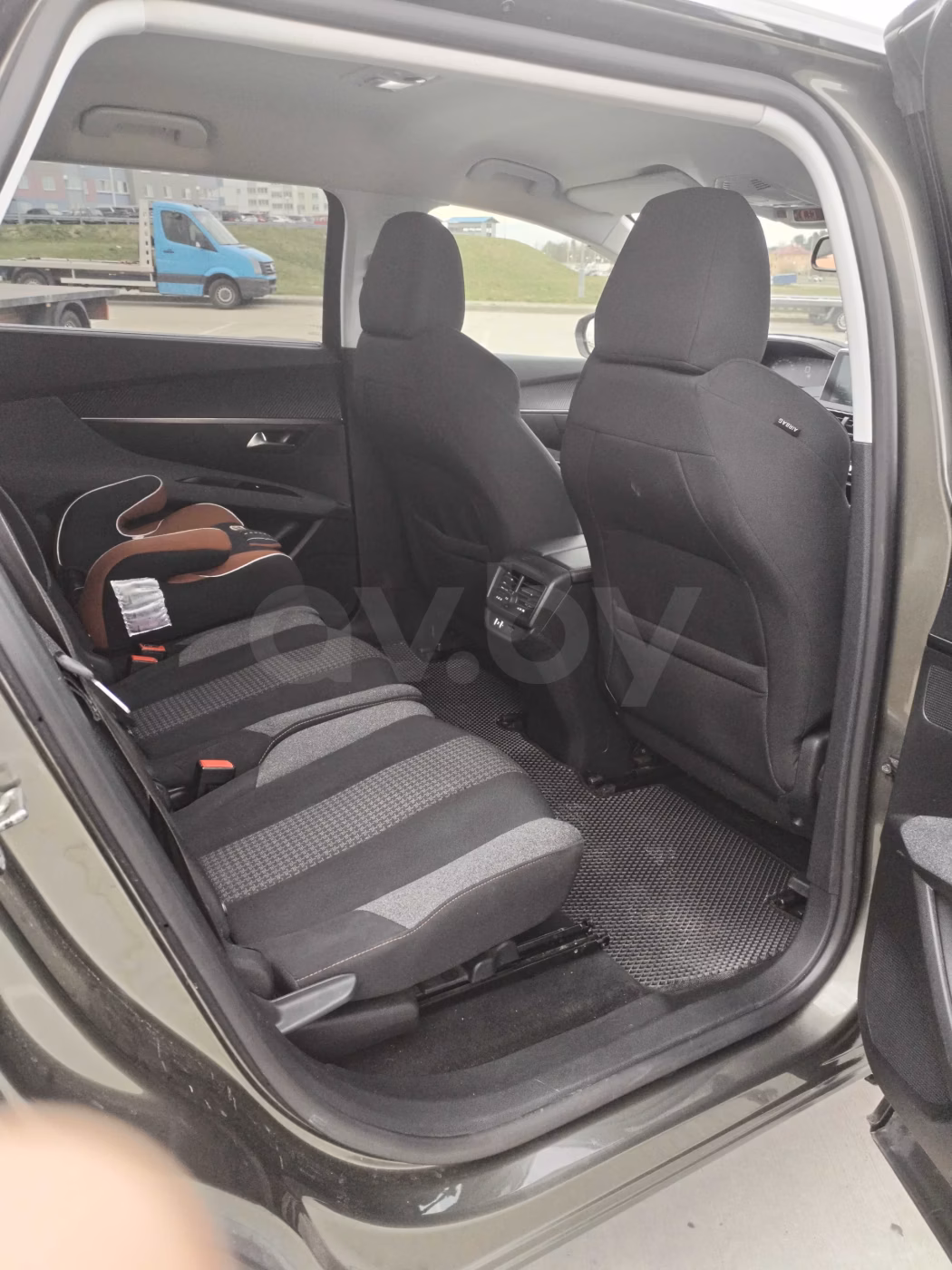 Peugeot 5008 фото 16
