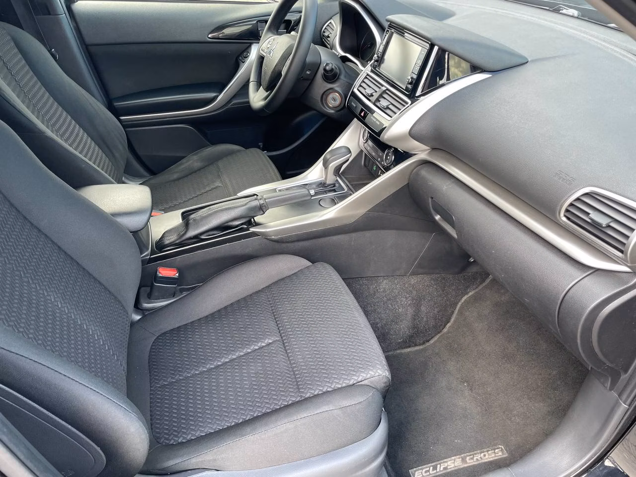 Mitsubishi Eclipse Cross фото 16