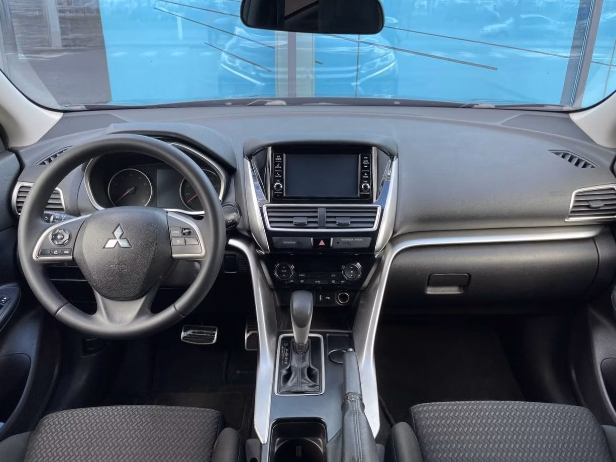 Mitsubishi Eclipse Cross фото 19