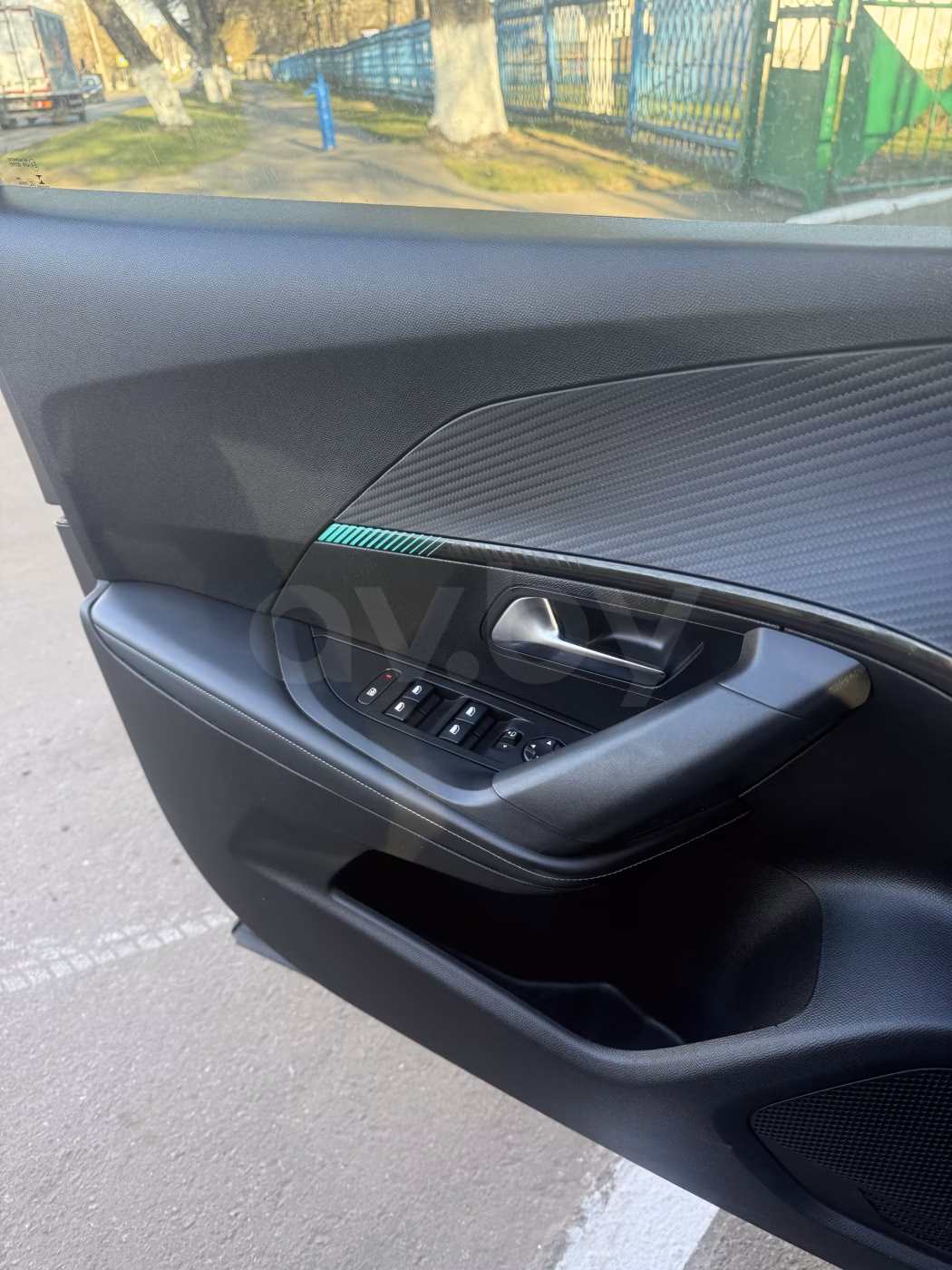 Peugeot 2008 фото 25