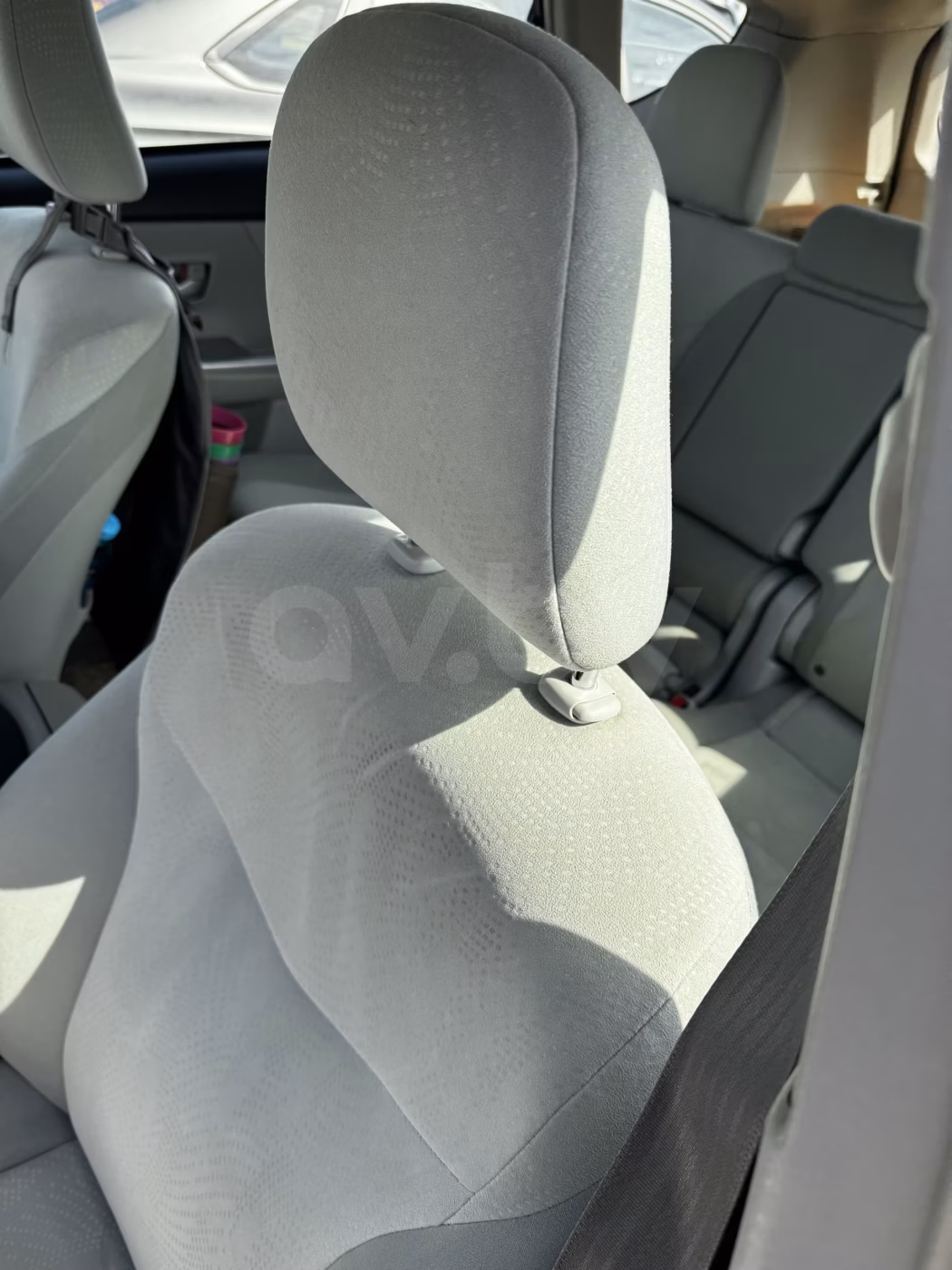 Toyota Prius V(+) фото 6
