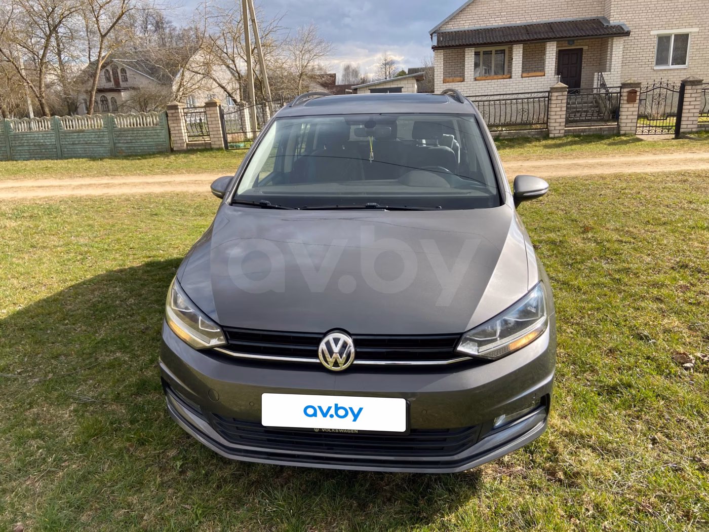 Volkswagen Touran фото 6