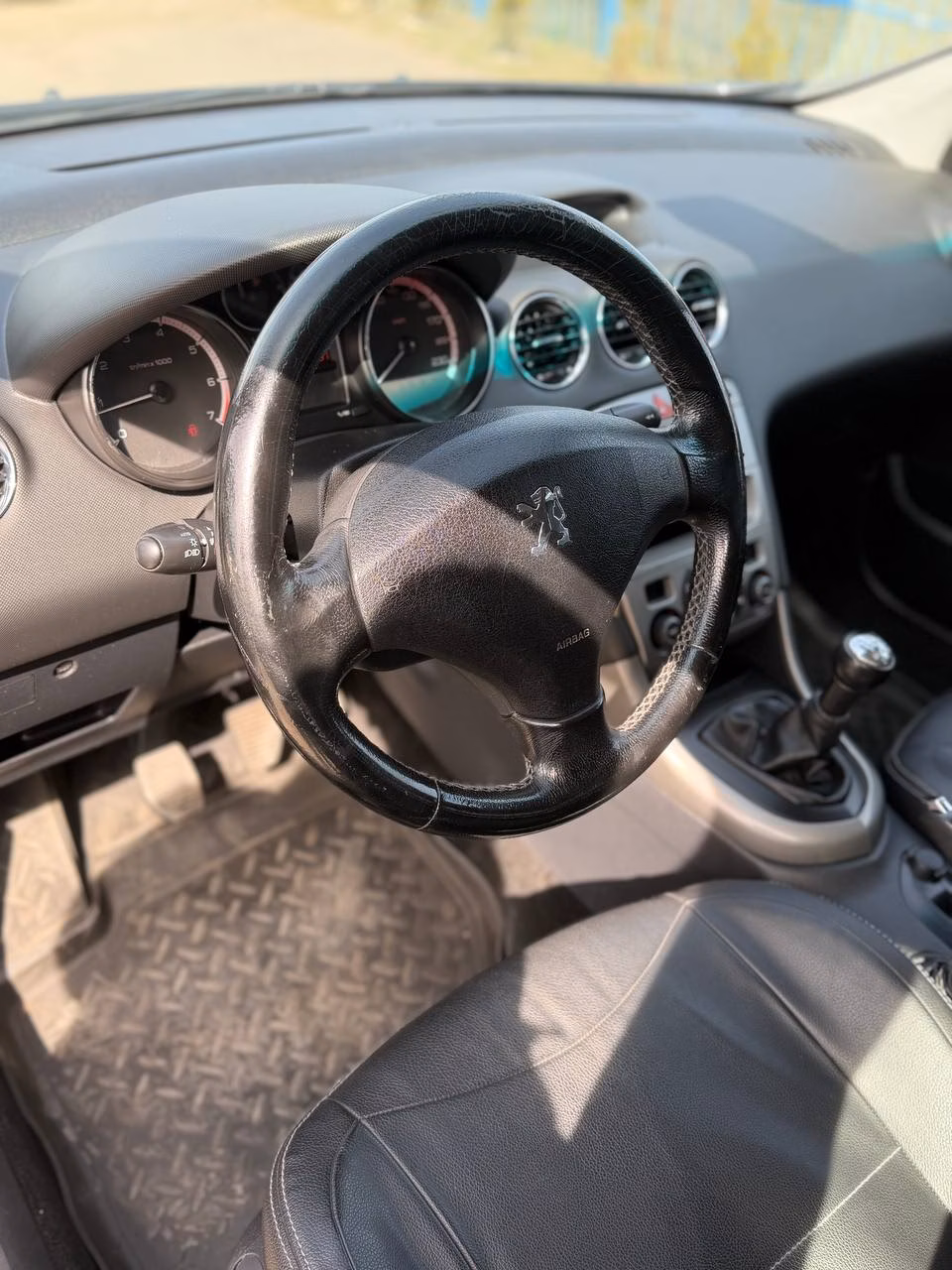 Peugeot 308 фото 18