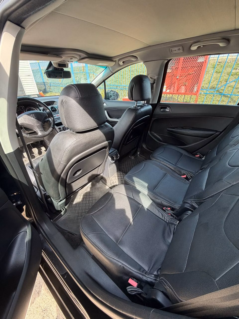 Peugeot 308 фото 23