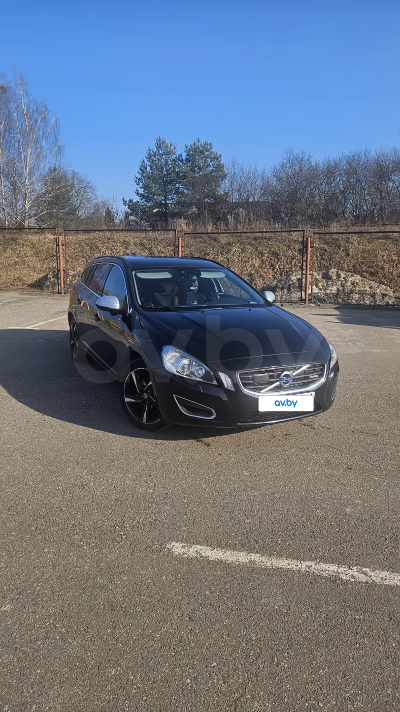 Volvo V60 фото 3