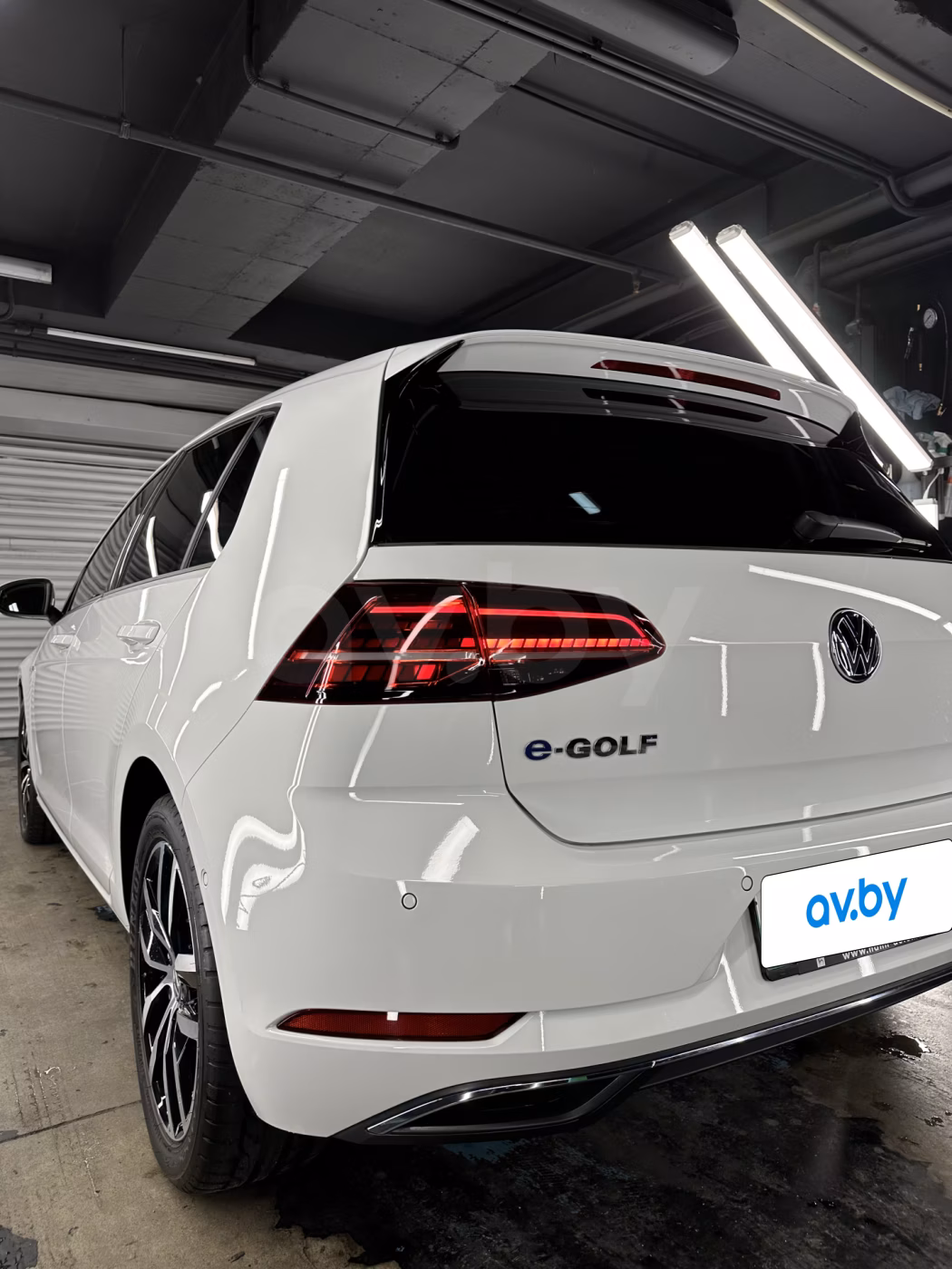 Volkswagen e-Golf фото 2